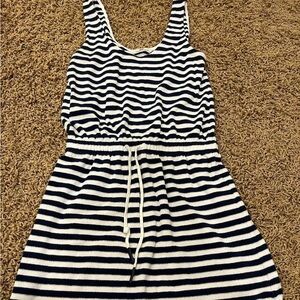 Navy and white striped vineyard vines Terry cloth dress - size XXSmall